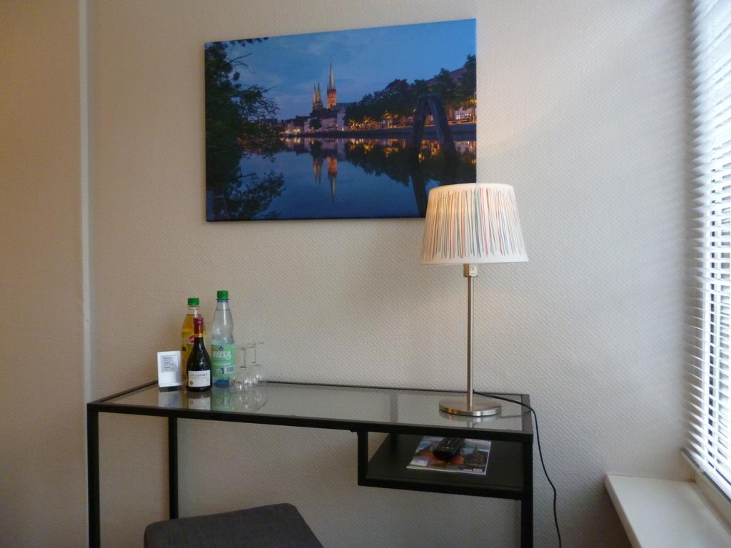 Hotel Am Muehlenteich Любек Екстер'єр фото