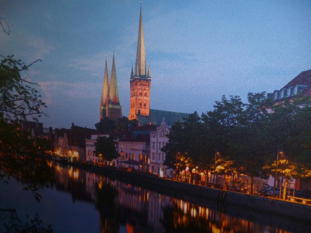 Hotel Am Muehlenteich Любек Екстер'єр фото