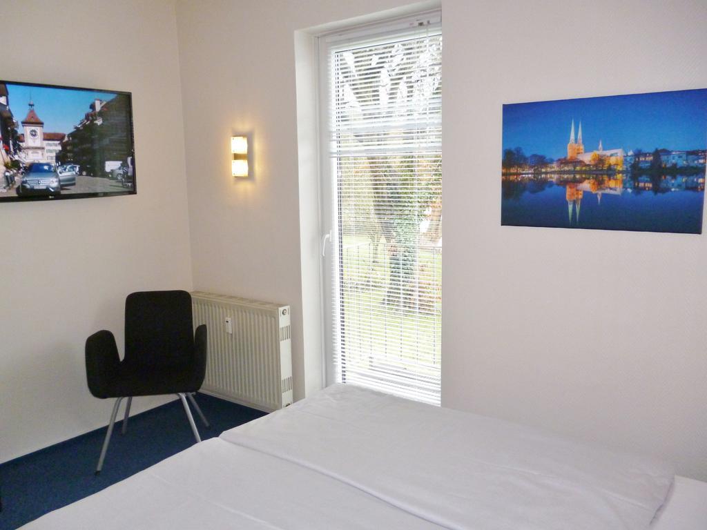 Hotel Am Muehlenteich Любек Екстер'єр фото