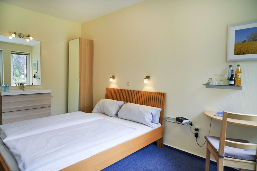 Hotel Am Muehlenteich Любек Екстер'єр фото
