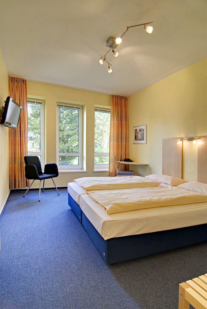 Hotel Am Muehlenteich Любек Екстер'єр фото