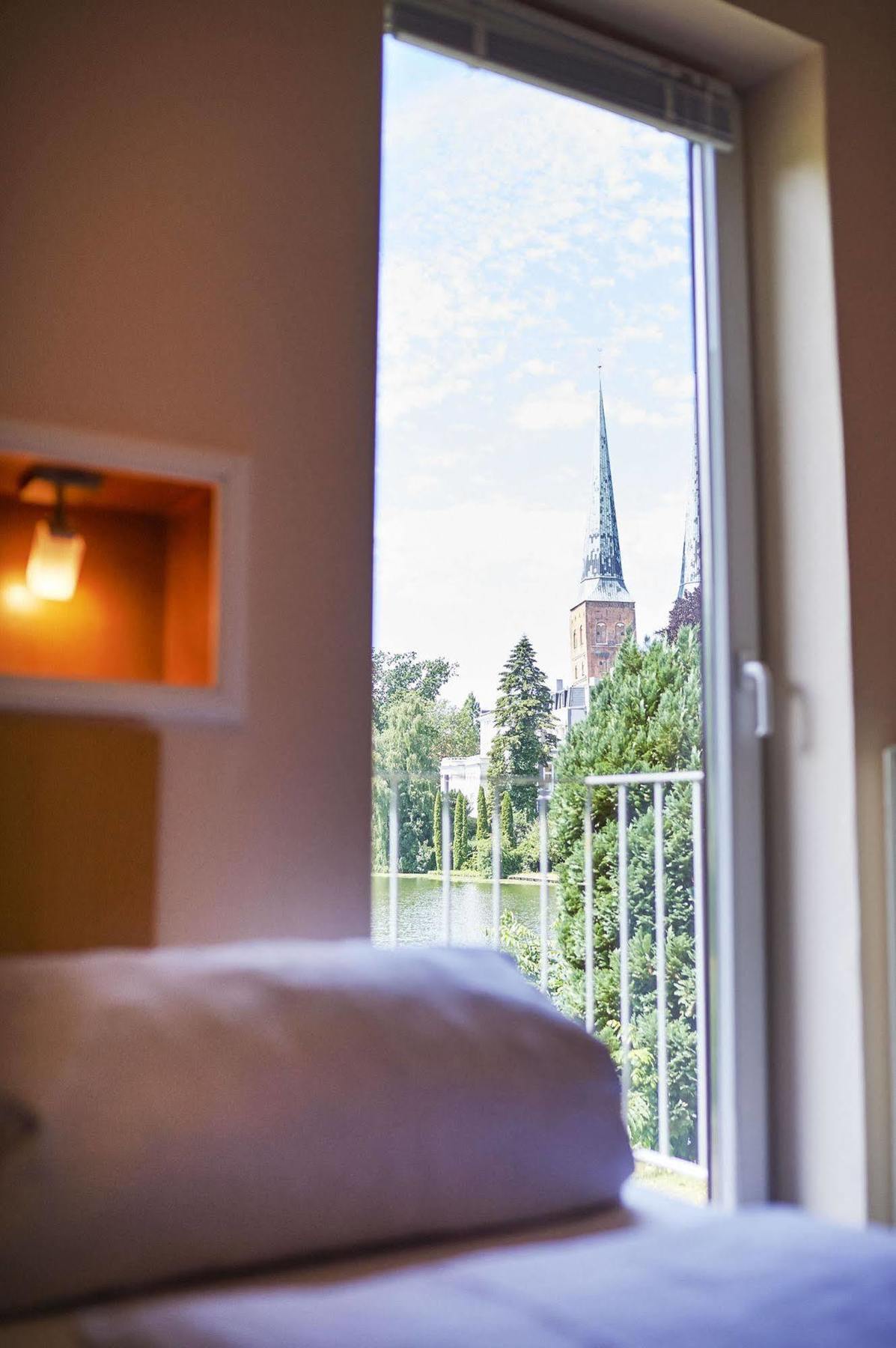Hotel Am Muehlenteich Любек Екстер'єр фото