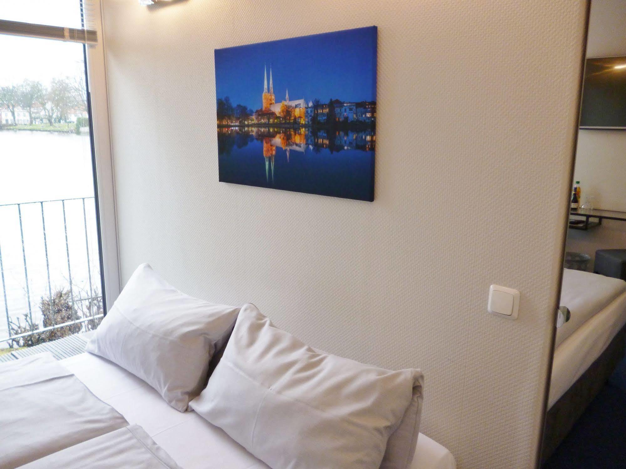 Hotel Am Muehlenteich Любек Екстер'єр фото